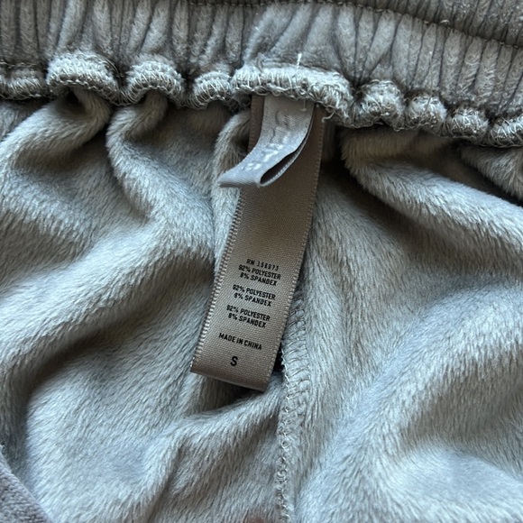 Skims Set Velour Tracksuit in Smoke - Picture 5 of 7